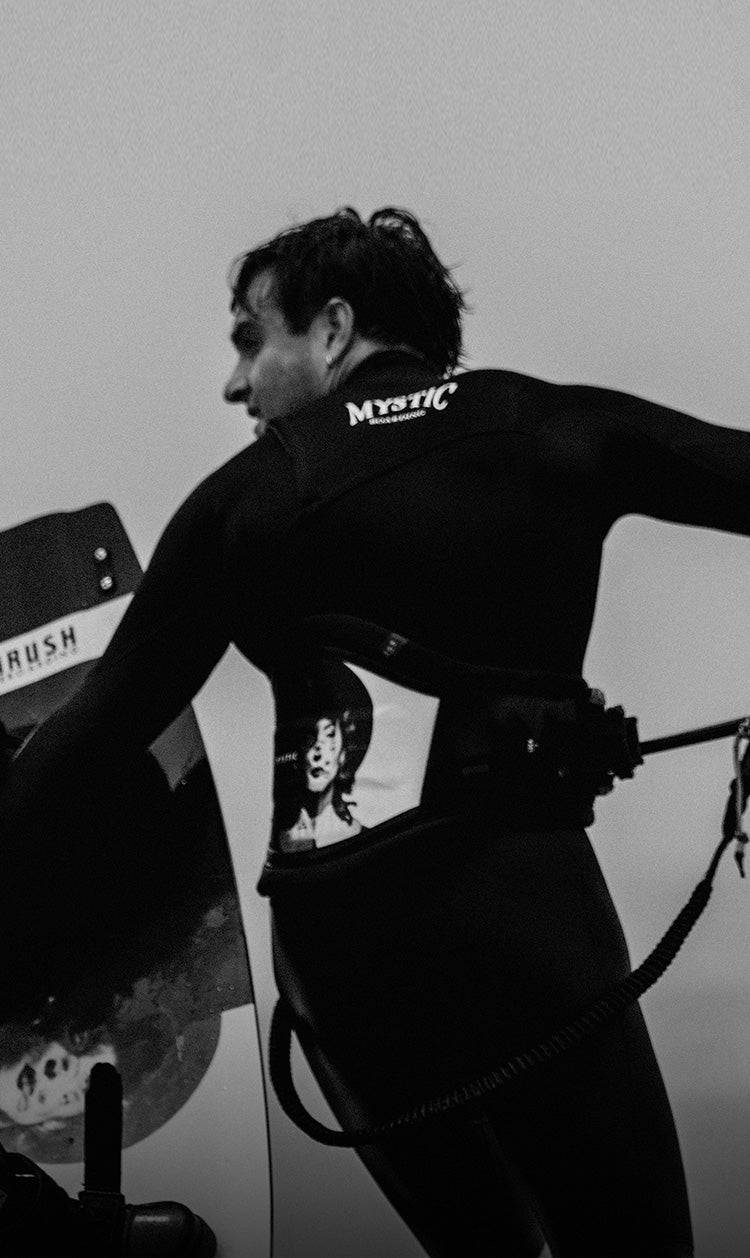 Kiteboarding harnesses<br/>