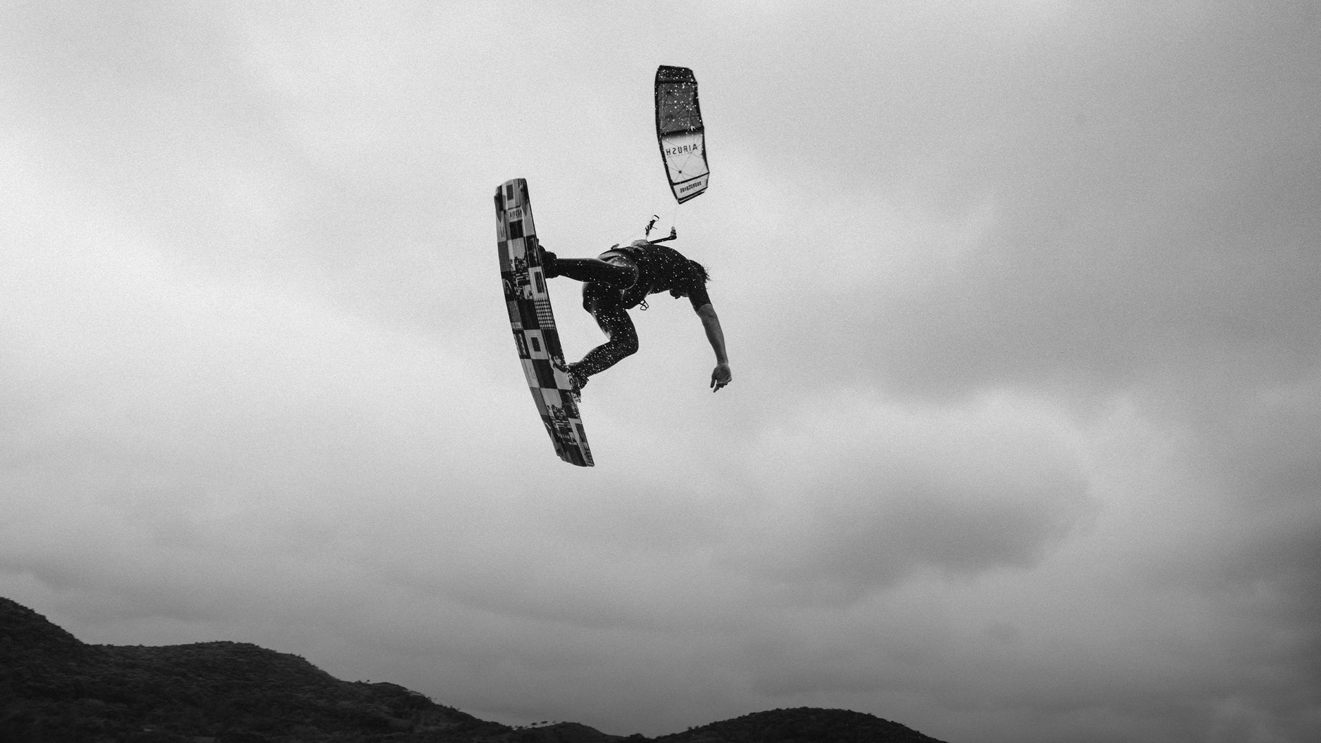 Kiteboarding harnesses<br/>