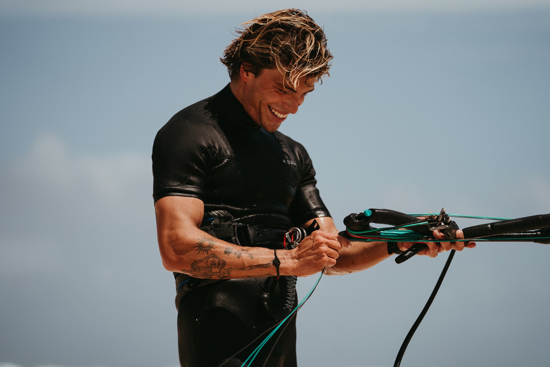 Mystic Ace Bar Kite Marketing Image 1