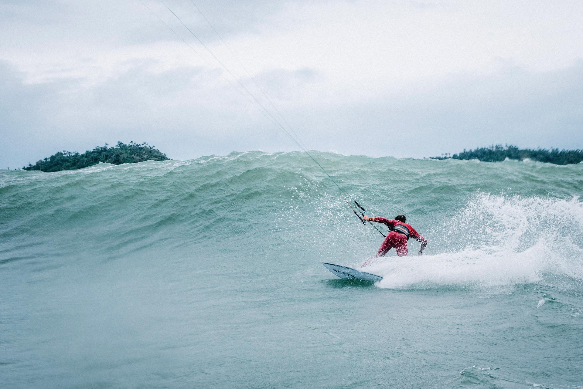 Mystic The One Wetsuit Marketing Image 4