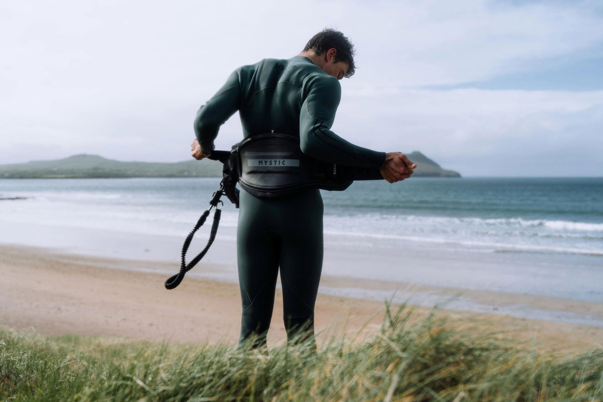 Mystic Kite HP Leash 2023 Marketing Image 3