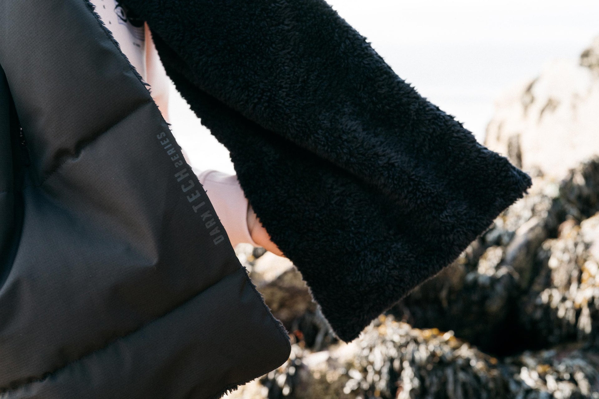 Mystic DTS Padded Shawl Marketing Image 2