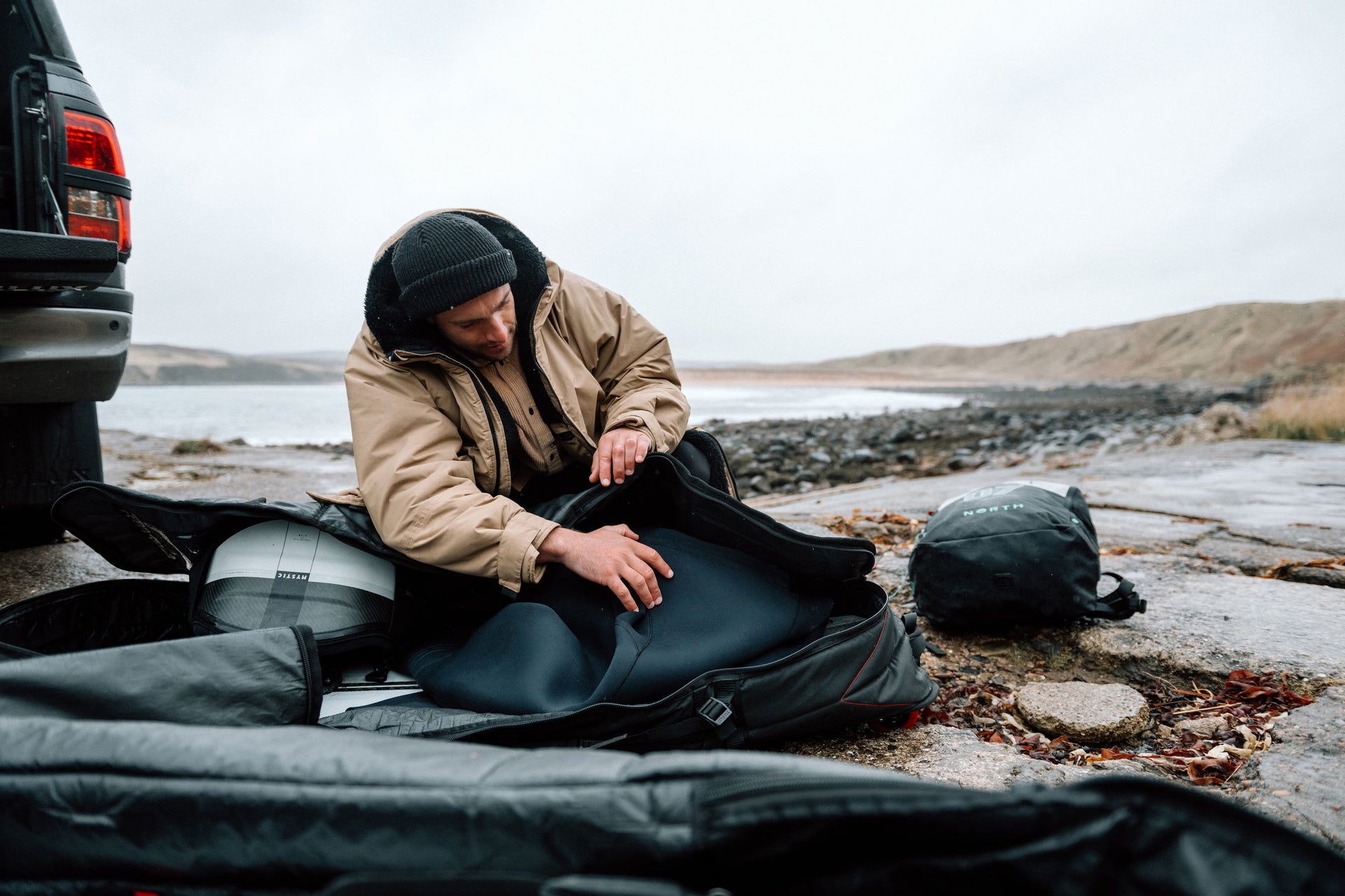 Mystic Saga Golfbag Marketing Image 3