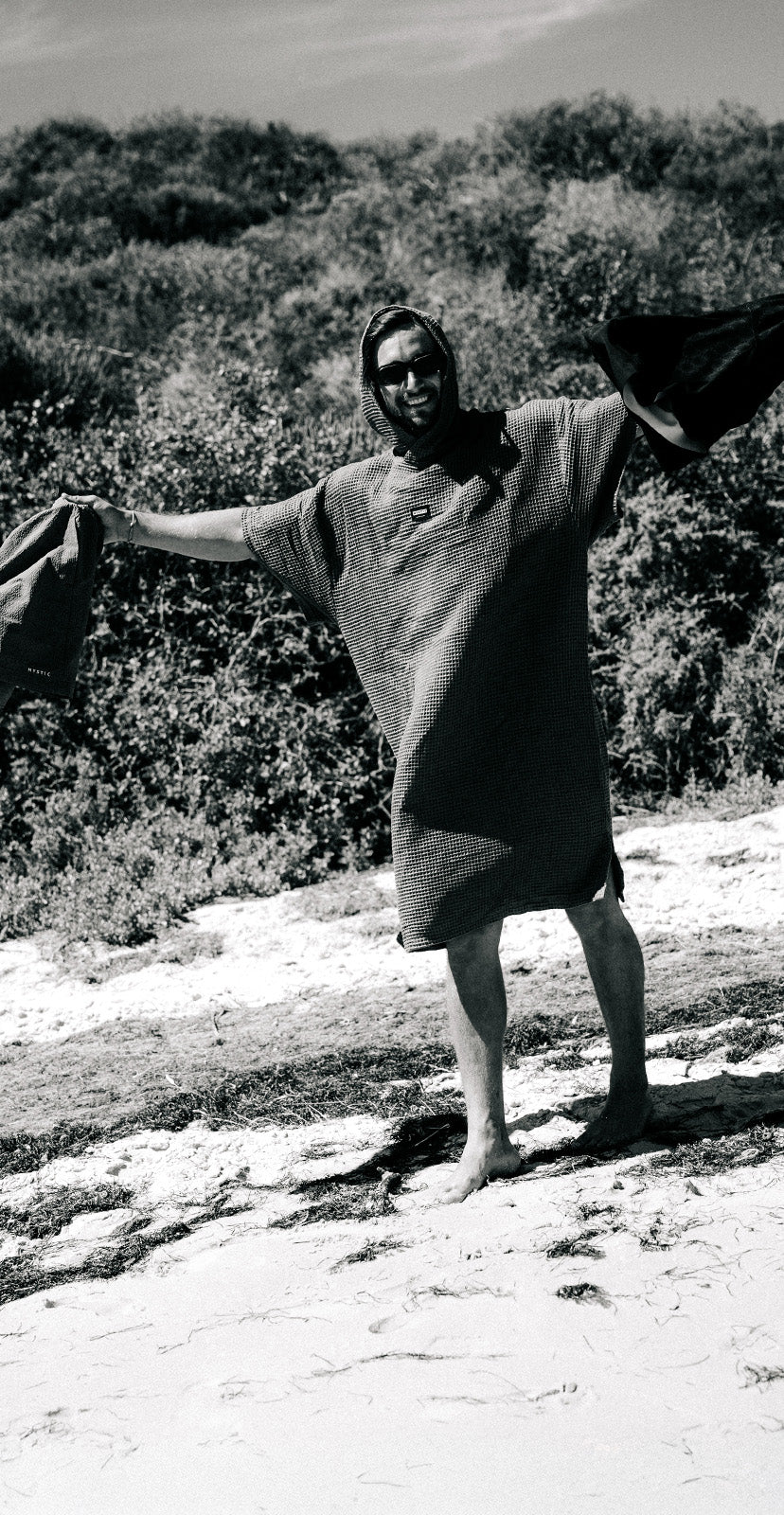 THE BEST CHANGING ROBES & PONCHOS FOR WATER SPORTS