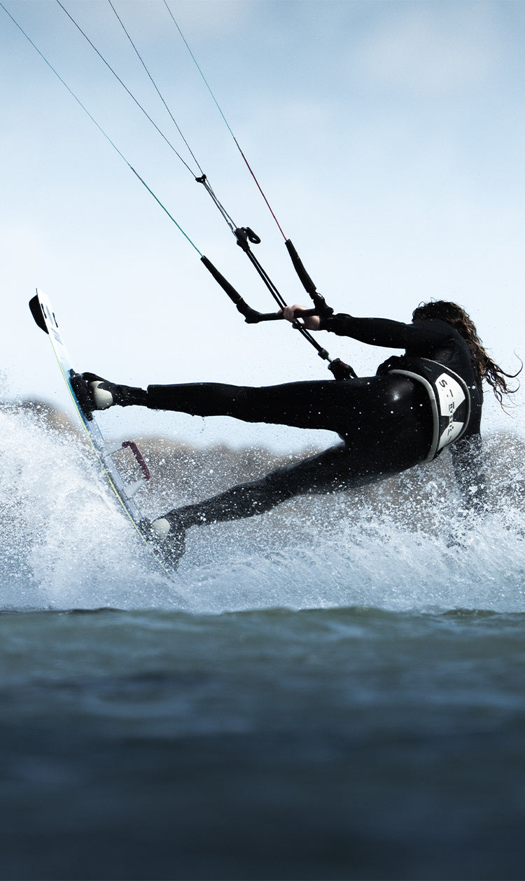 その他 The Complete Kiteboarding Guide Featurin MYSTIC | FW2525