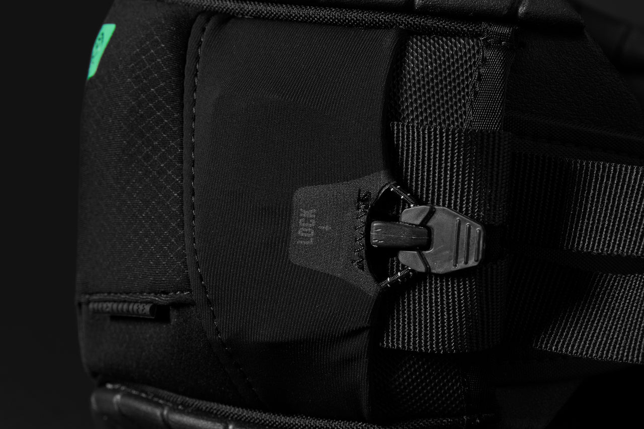 Stealth Evolve Waist Harness - Flexcovers with locking mechanism technology
