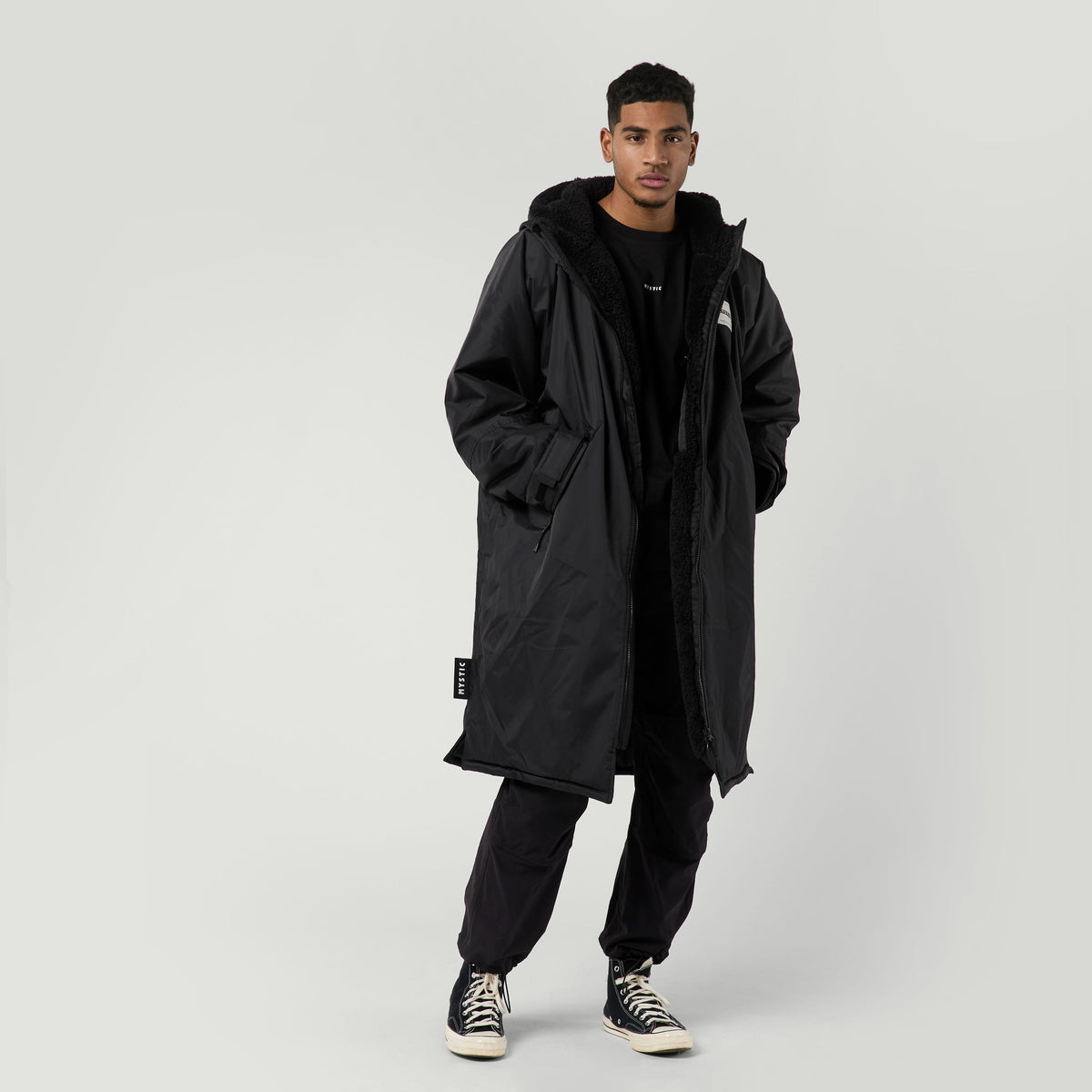 Mystic Poncho Explore Black 4
