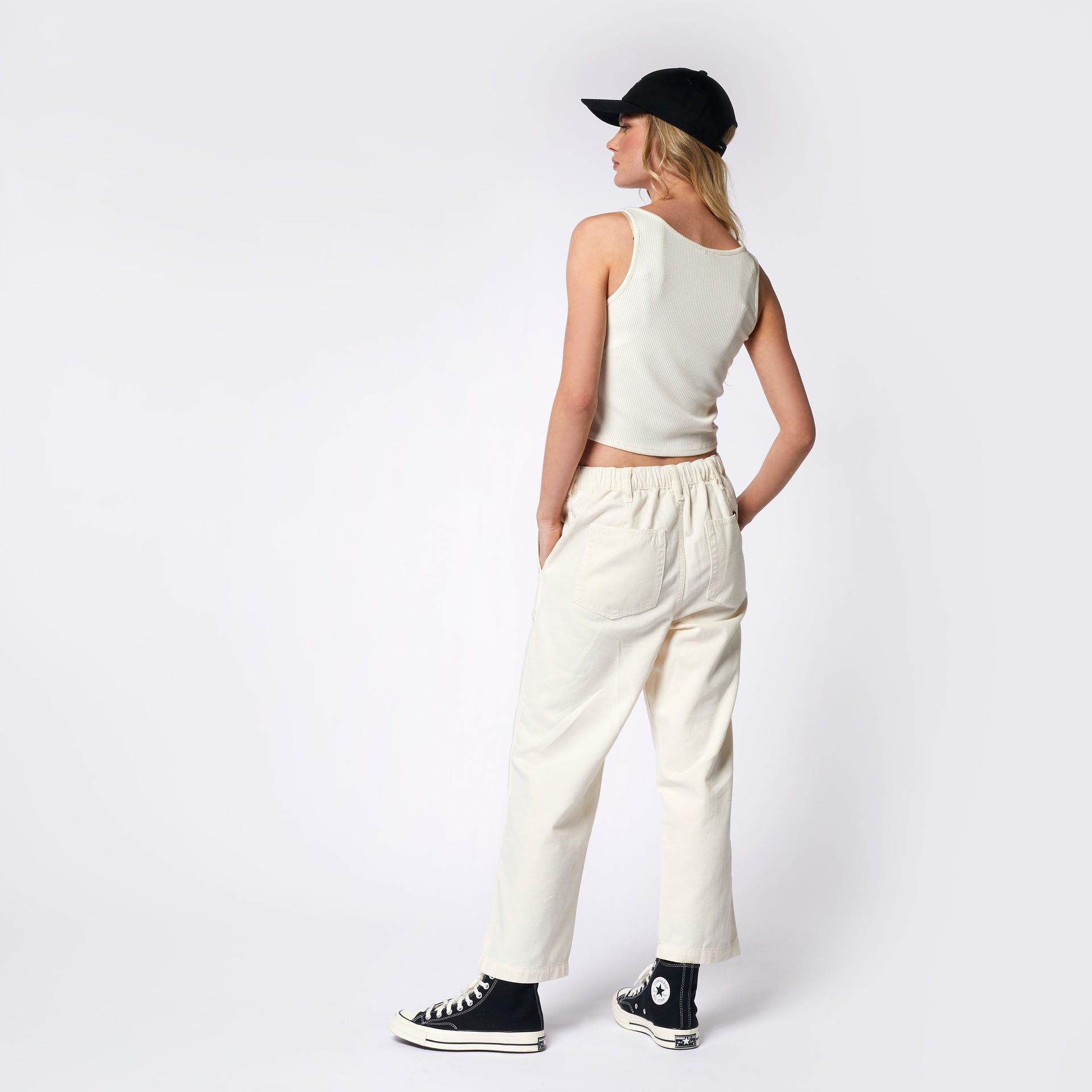 Mystic Amber Off White 4
