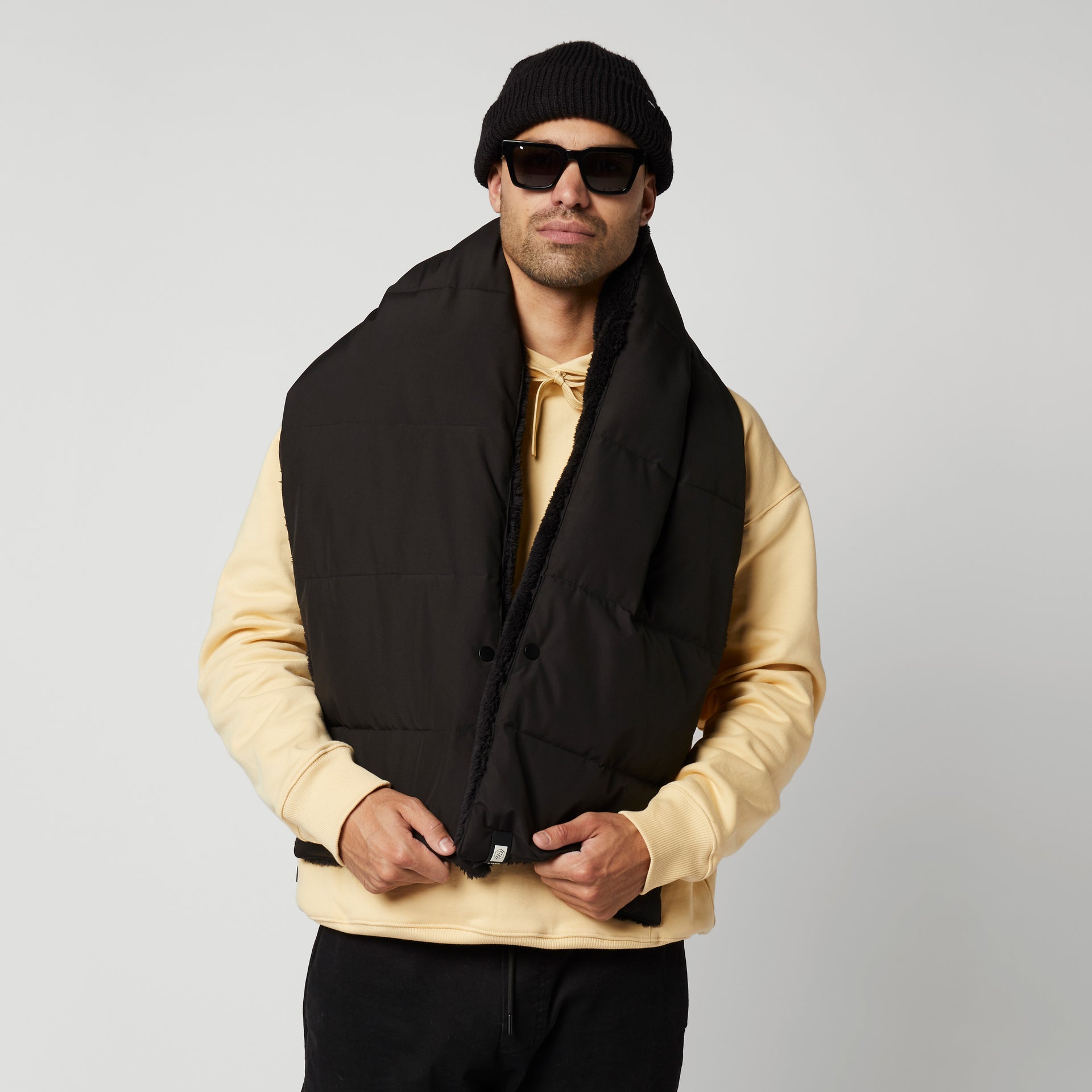 Mystic DTS Padded Shawl Black 3