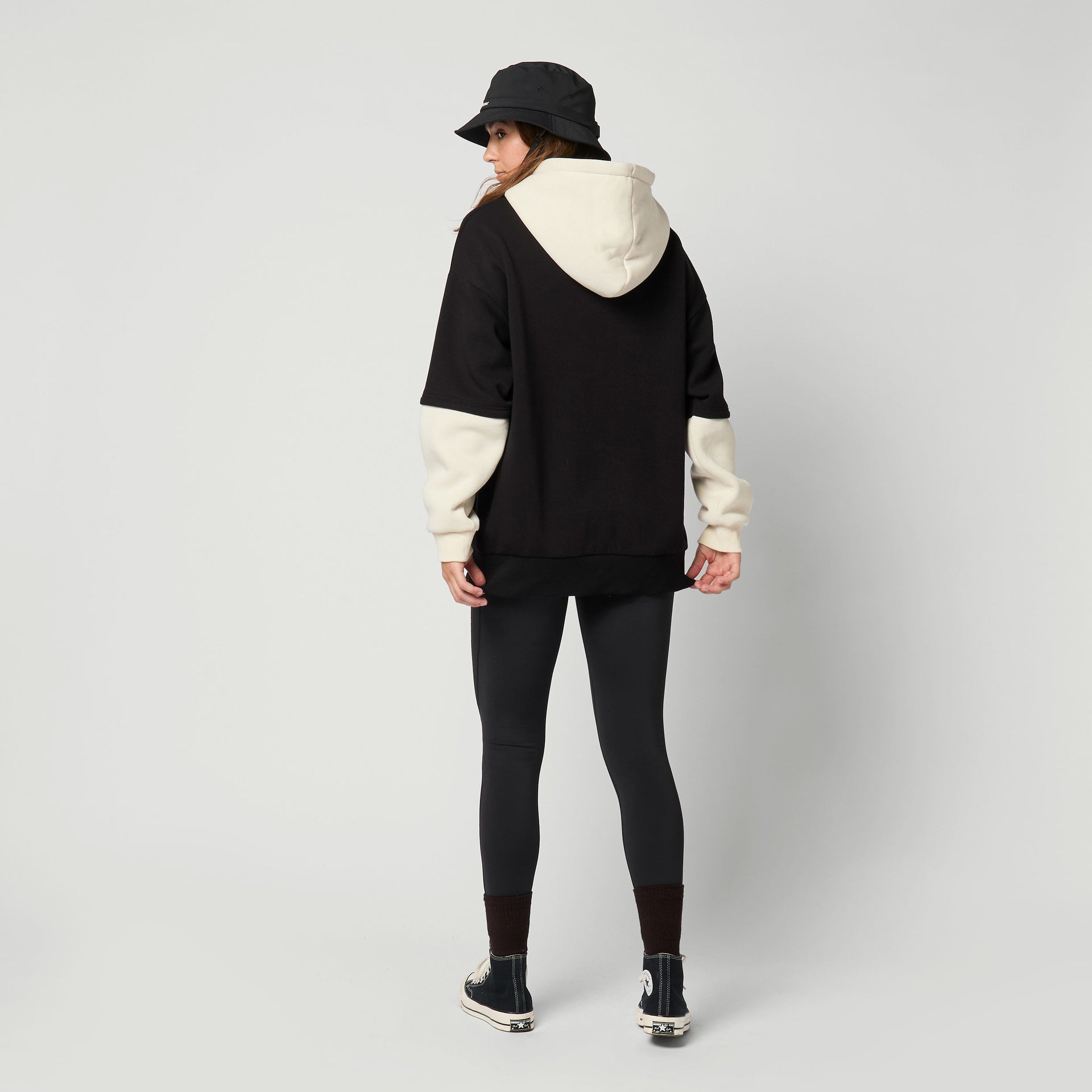 Mystic Sweat à capuche Overseas Black 4