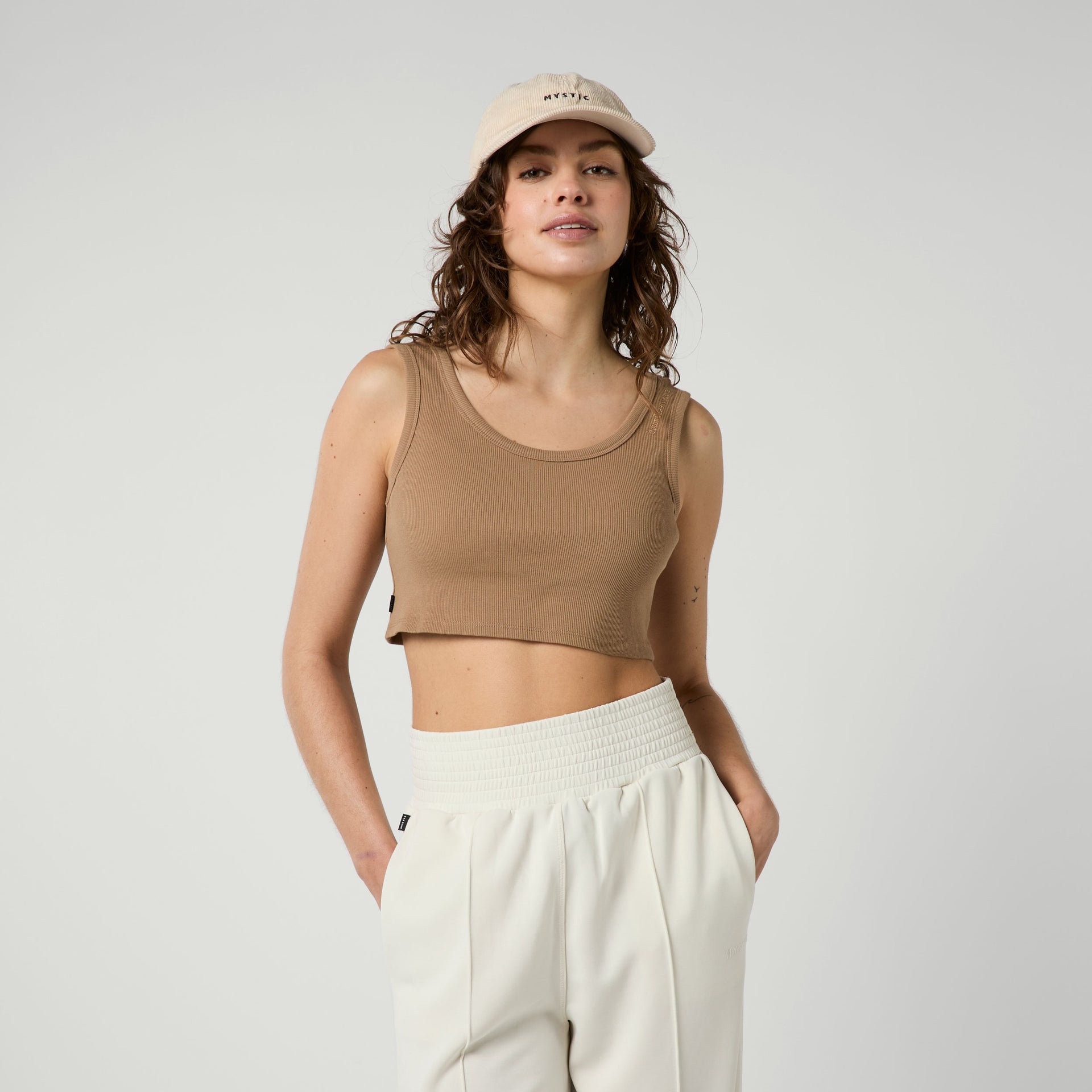 Mystic Glow Crop Slate Brown 4
