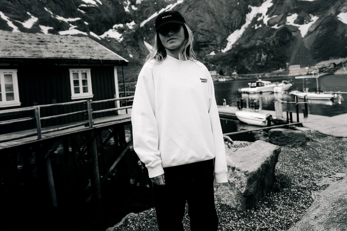 Mystic Enroute crew Marketing Image 3