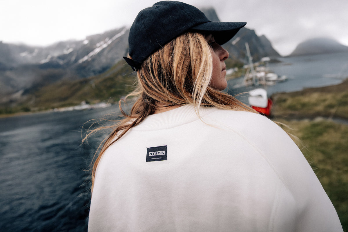 Mystic Enroute crew Marketing Image 4