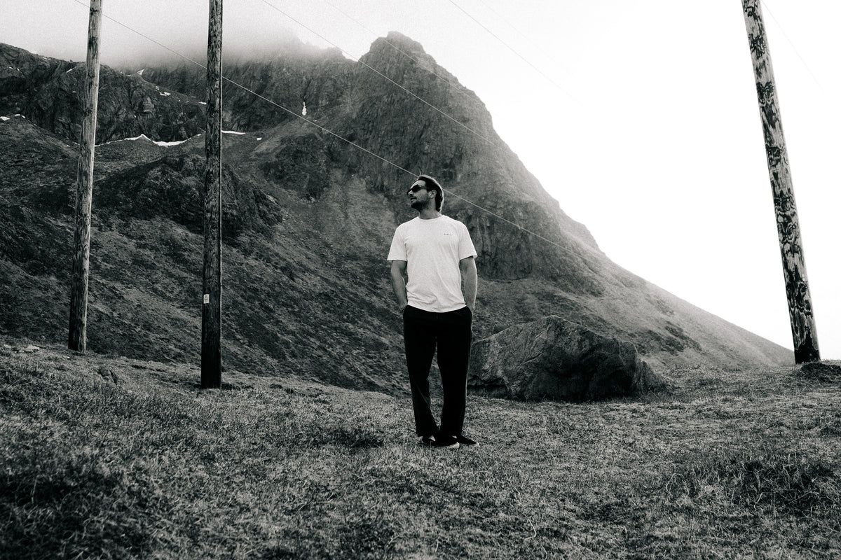 Mystic Enroute Tee Marketing Image 2